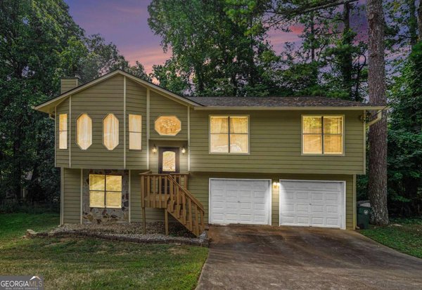 671 Pepperwood Trail Stone Mountain