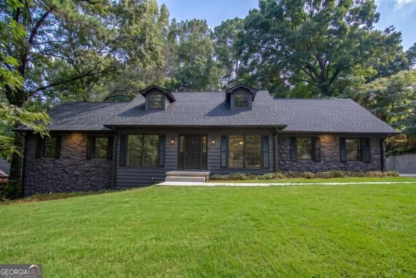 4877 Alpine Dr Lilburn