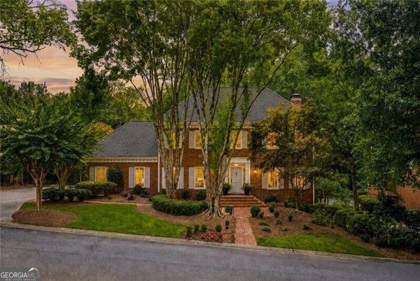 Picture of Neighborhood THE VINEYARDS in Sandy Springs, GA