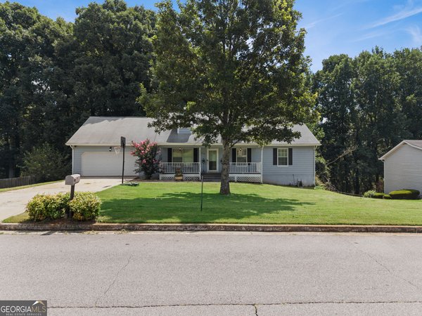 218 River Trace Court McDonough