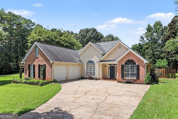 52 Mosswood Court Newnan