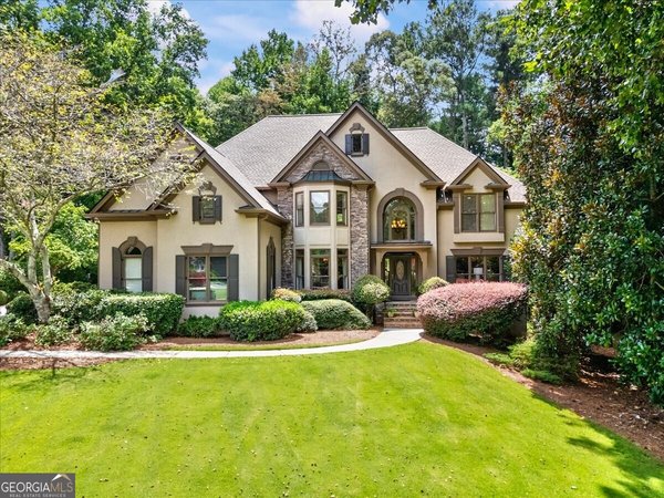 555 Treyburn View Milton