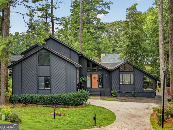 1553 Bell Flower Court Stone Mountain
