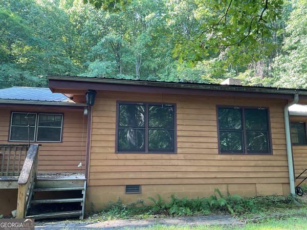 216 Lowbar, Clayton