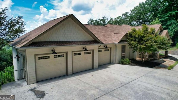 271 Highlands Dr Clarkesville