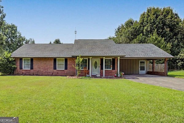 1158 Fairview Road Calhoun