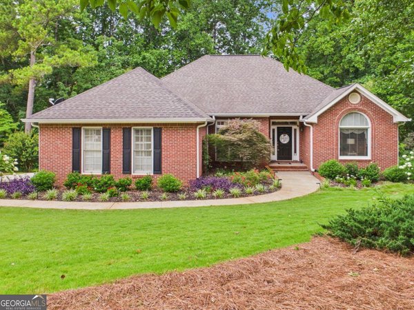 5007 Lakeridge Close McDonough