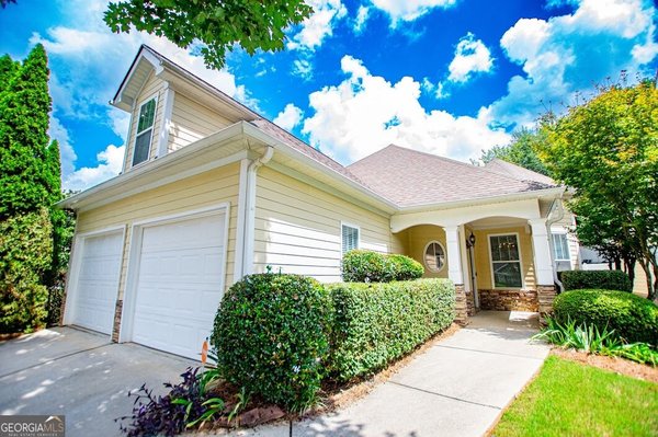3 Gables Way Newnan