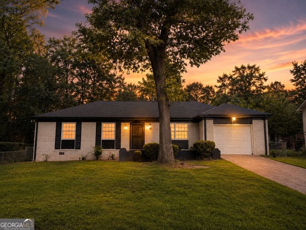 6451 Valley Dale Drive Riverdale