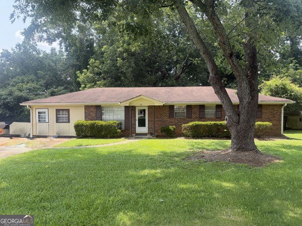 147 Cole Street Fairburn