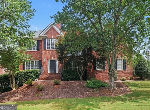 315 Summer Shade Lane Roswell