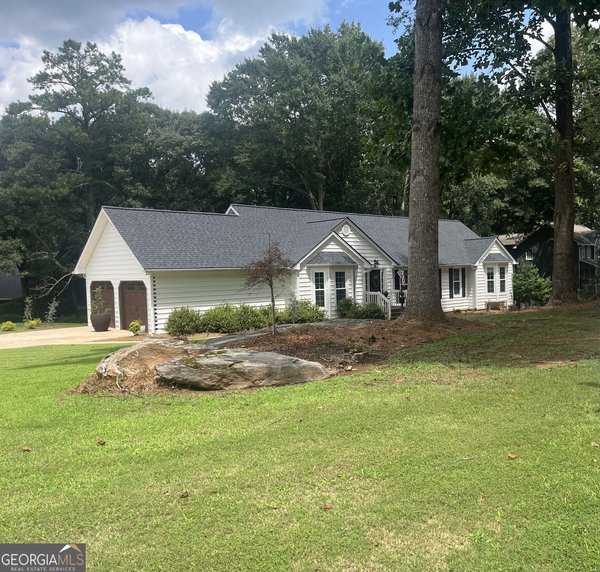 702 Plantation Cove Woodstock