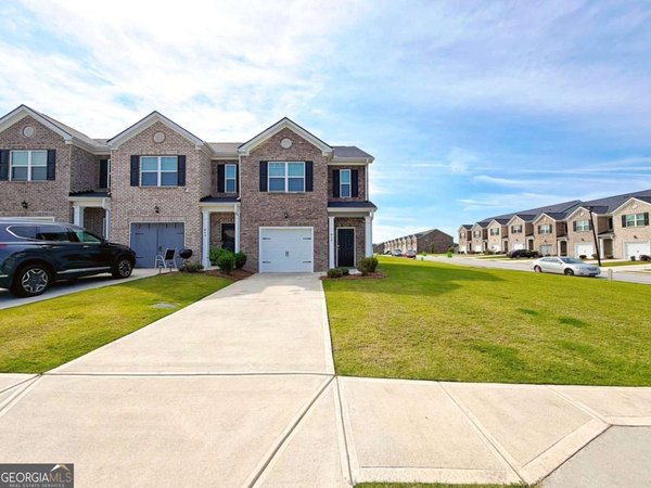 615 Dairy Drive Stockbridge