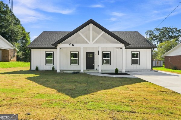 4 N Annie St Newnan