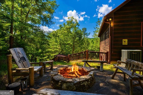 216 Dawn Lane, Ellijay