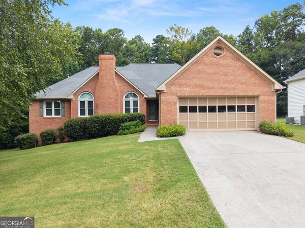 main picture of 1974 Firelight Lane, Buford