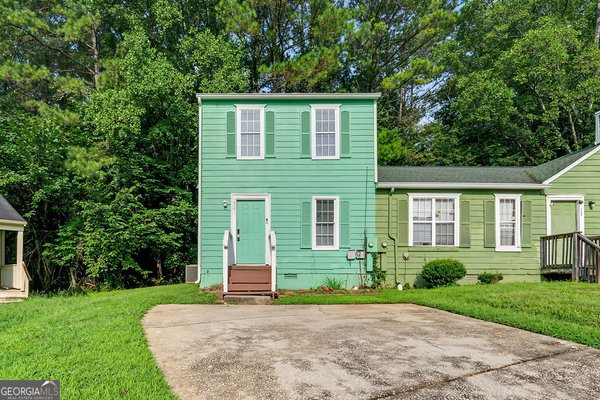 2041 Charter Manor Lithonia