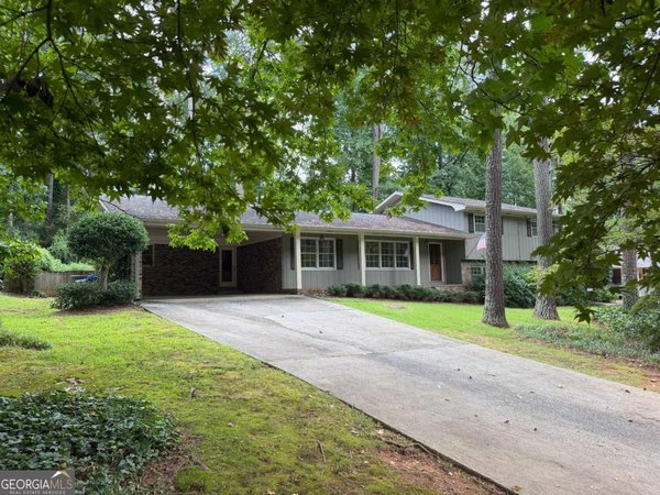 3887 Menlo Drive Atlanta
