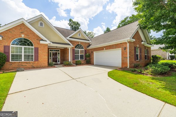 8004 Larksview Drive Fairburn