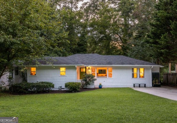 865 Stokeswood Avenue, Atlanta