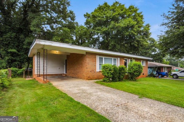 25 Larose Circle, Marietta