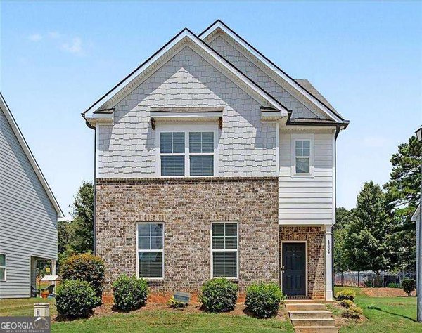1609 Meadow Crossing East Point