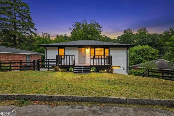 111 Victor Circle Atlanta