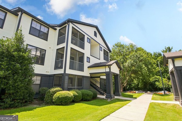 211 Avenue Athens