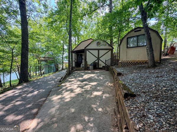 91 Yogi Bear Boulevard Cleveland