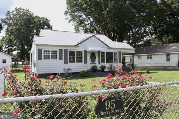 95 Cherry Street, Trion