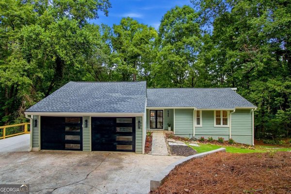 545 Longleaf Drive, Roswell