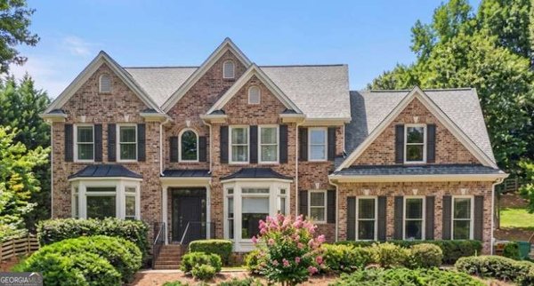 main picture of 112 Grandcrest Drive, Suwanee