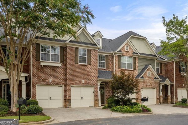 1606 Lexington Drive, Roswell