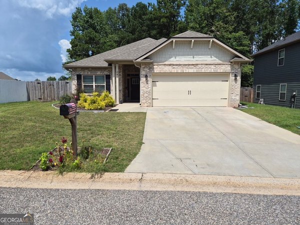 241 Magnolia Villas Drive, Cornelia