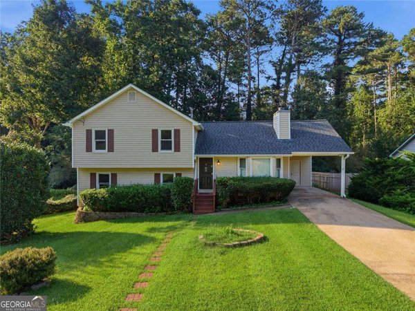 1380 Ashbrook Drive Lawrenceville