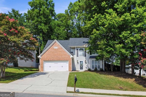 640 Suwanee Lakes Circle, Suwanee