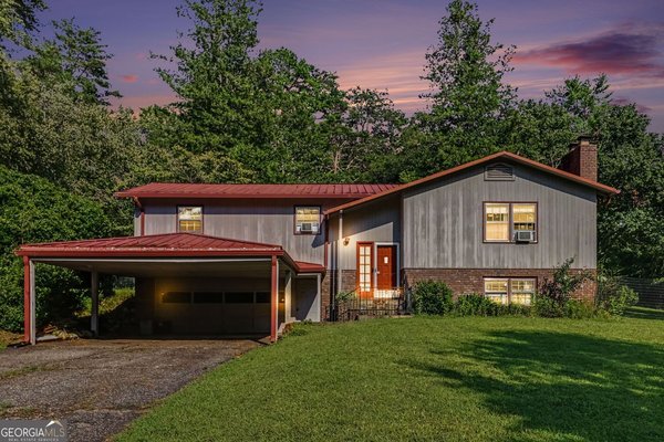 462 Wall Bridge Road, Clarkesville