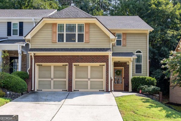 1091 Brownstone Drive, Marietta