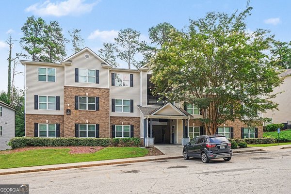 2202 Fairington Village Drive Lithonia