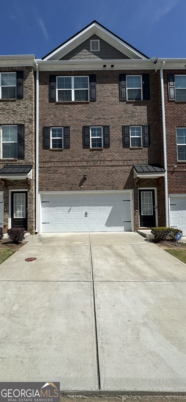 3025 Westpoint Circle, Snellville
