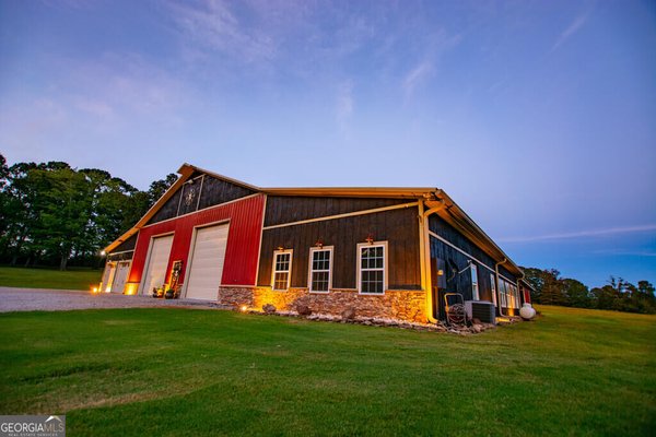 275 Happy Hollow Road, Villa Rica