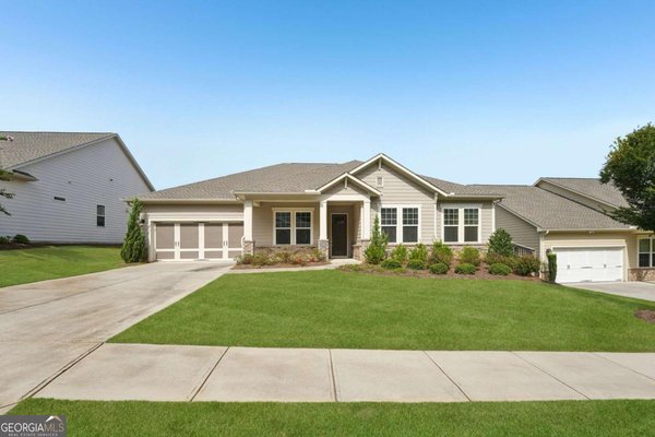 716 Elizabeth Trail Woodstock