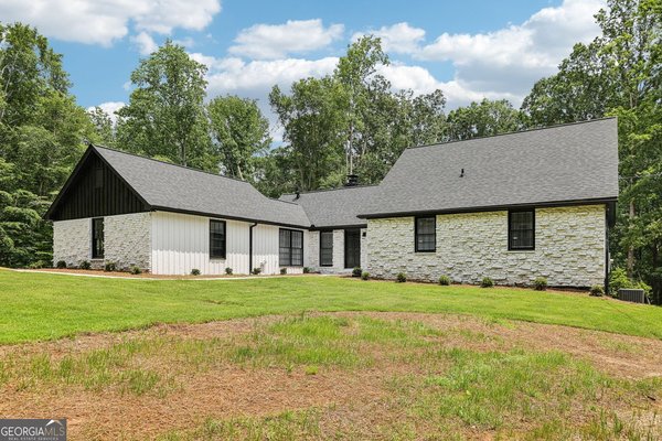 2725 Glendale Drive Conyers