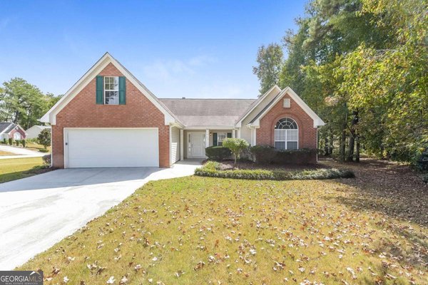 2725 Lenora Springs Drive Snellville