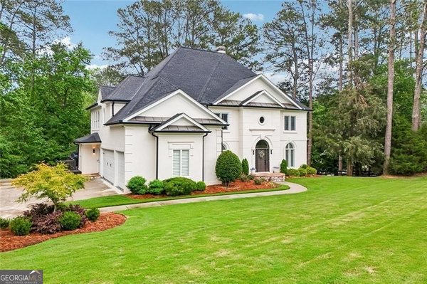 1091 Fieldstone Trail, Milton