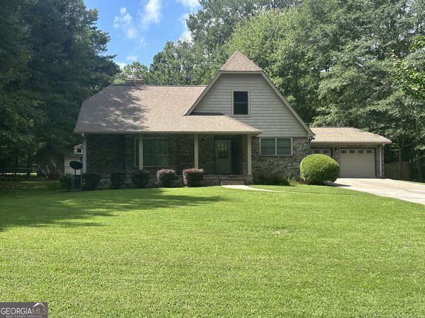 105 Hickory Place Fayetteville
