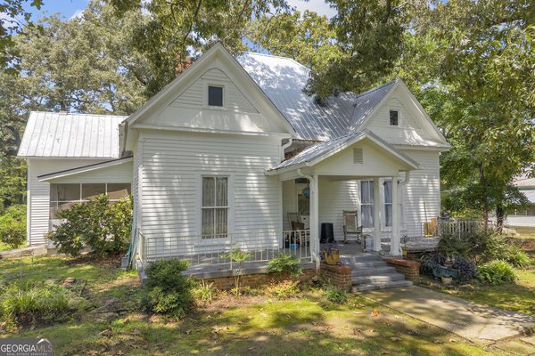 1404 Main Street, Bowersville