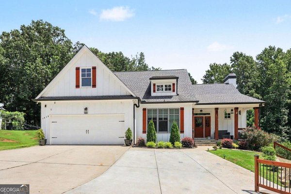 main picture of 1919 Pilgrim Mill Circle, Cumming