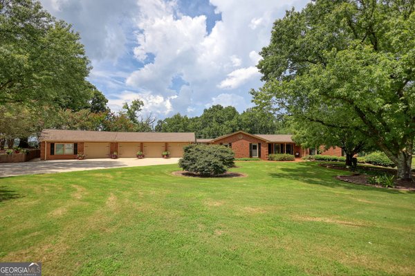 3331 Highway 213 Mansfield