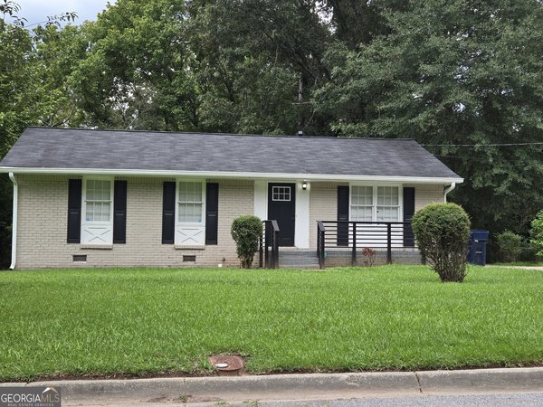 main picture of 2668 Beacon Drive, South Fulton